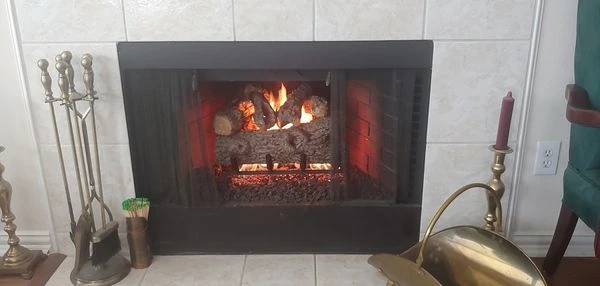 Real Fyre 18' Royal English Oak Designer Vented Natural Gas Logs Set- Match Light - Image 2