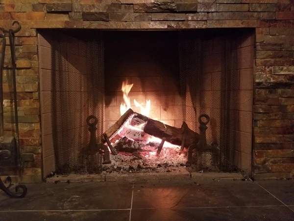 Superior 42' WRT 4500 Series Smooth Faced Woodburning Fireplace Firebox - WRT4542RH - Image 3